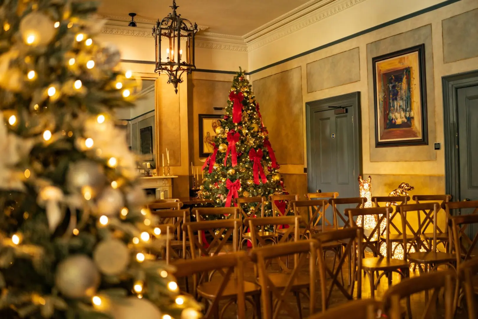 Commercial Christmas Decorators Gloucestershire Christmas Decorators Commercial Christmas decorators table