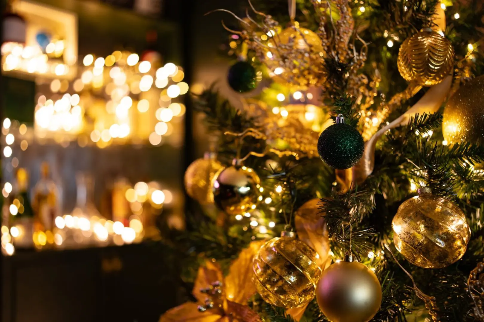 Commercial Christmas Decorators Gloucestershire Christmas Decorators hospitality Commercial Christmas decorators