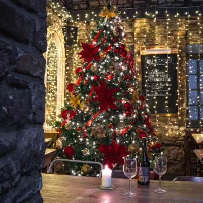 christmas decorators 10