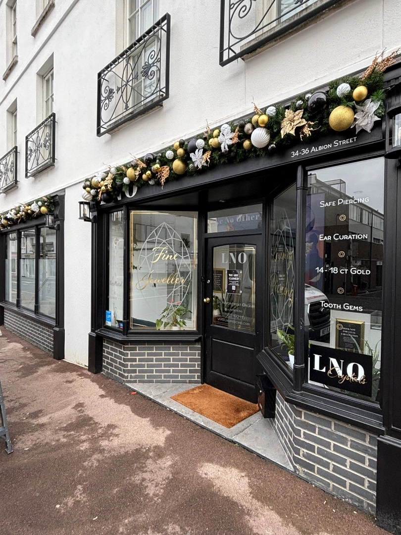 Commercial Christmas Decorators Gloucestershire Christmas Decorators christmas decorators 47 Commercial Christmas Decorators