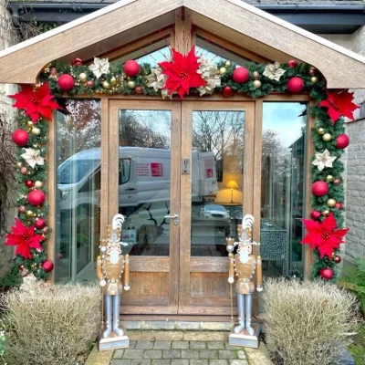 christmas decorators 50