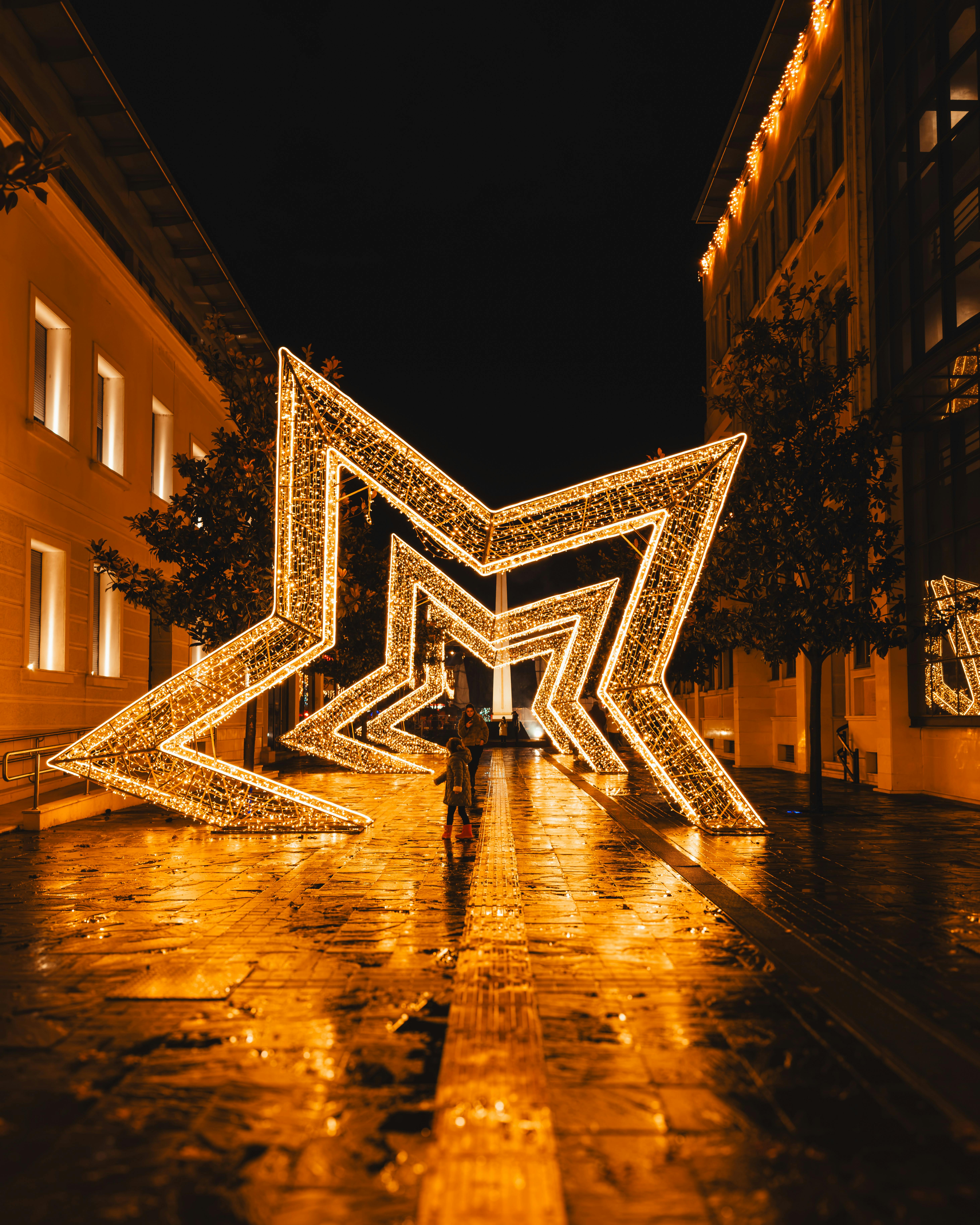 Commercial Christmas Decorators Gloucestershire Christmas Decorators pexels aleksandar069 19520228 min Commercial Christmas Decorators